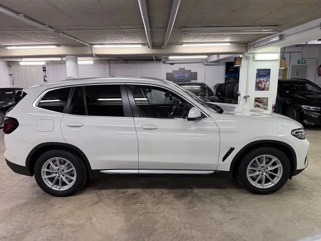Gebraucht BMW X3 Sport Line 184 PS (135 kW) 2024 Alpinweiss iii SUV