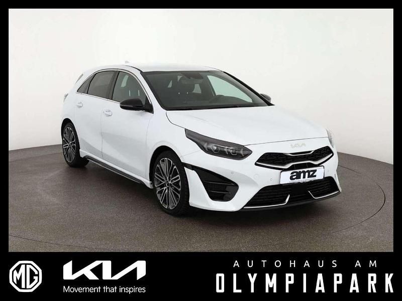 Cararraweiss Neu 2025 Kia Ceed GT GT-Line Limousine | 26.790 € (Guter Preis) - Bild 1/4