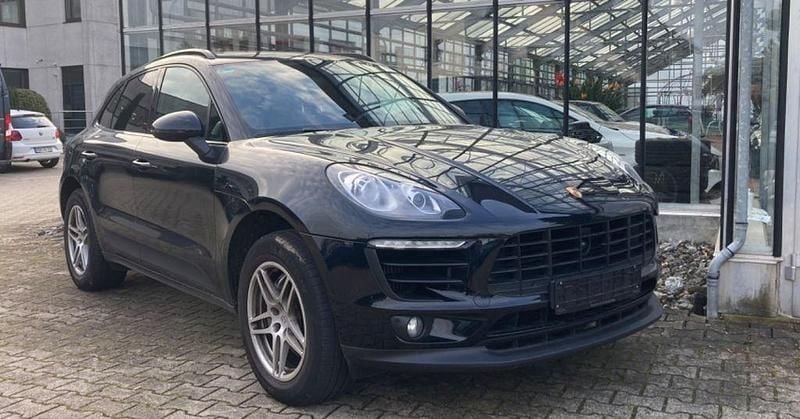 Schwarz Gebraucht 2015 Porsche Macan S SUV | 32.680 € (Guter Preis) - Bild 1/4