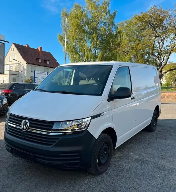 Gebraucht VW Transporter 110 PS (80 kW) 2022 Weiß Van