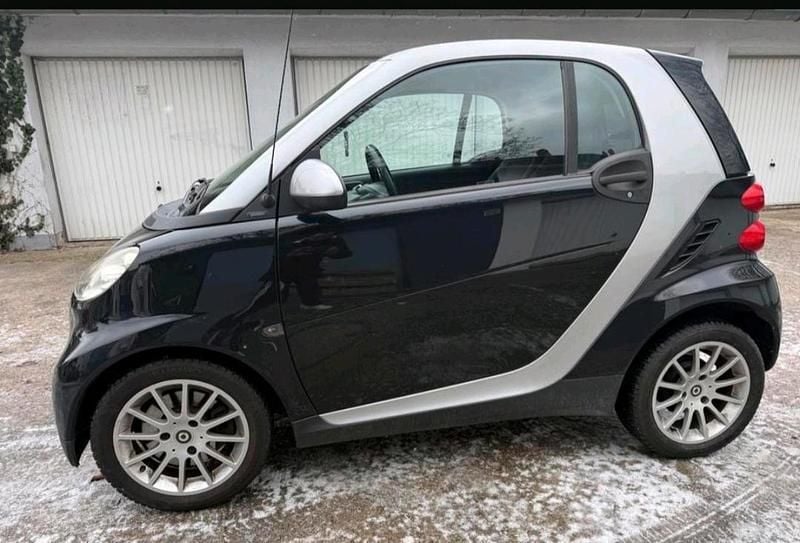 Schwarz Gebraucht 2008 Smart ForTwo Coupé Coupé | 3.700 € (Guter Preis) - Bild 1/4