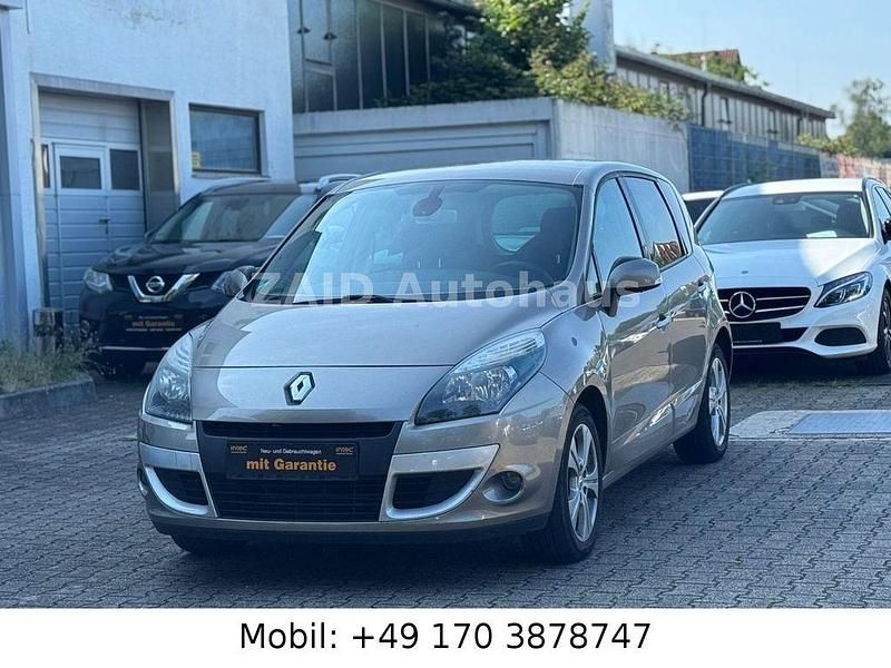 Stone Gebraucht 2011 Renault Scénic III Dynamique Van / Kleinbus | 5.999 € (Fairer Preis) - Bild 1/4