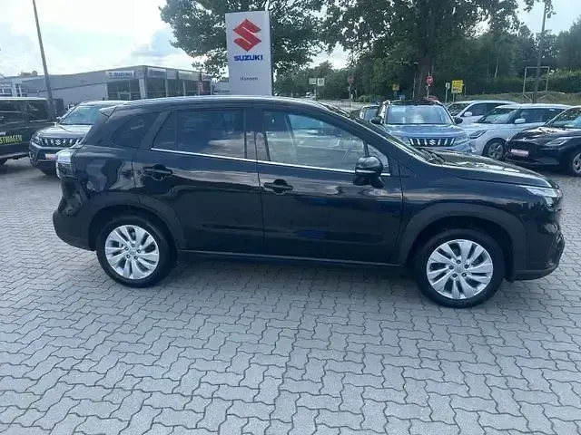 Gebraucht Suzuki SX4 S-Cross Comfort 129 PS (94 kW) 2023 Schwarz SUV