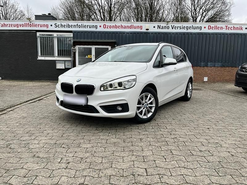 Gebraucht BMW 218 Active Tourer 139 PS (102 kW) 2016 Weiß Van / Kleinbus