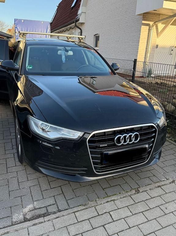 Gebraucht Audi A6 Ambiente 204 PS (150 kW) 2014 Schwarz Kombi