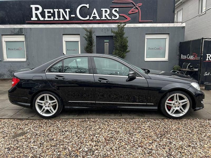 Gebraucht Mercedes C220 AMG line 170 PS (125 kW) 2013 Schwarz Limousine