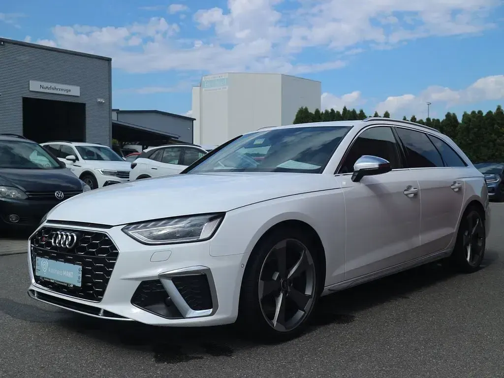 Gebraucht Audi S4 Sport 341 PS (250 kW) 2023 Ibisweiß Kombi