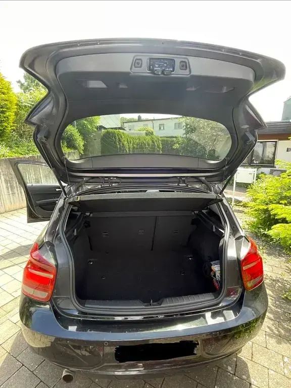 Gebraucht BMW 116 116 PS (85 kW) 2012 Schwarz Kleinwagen