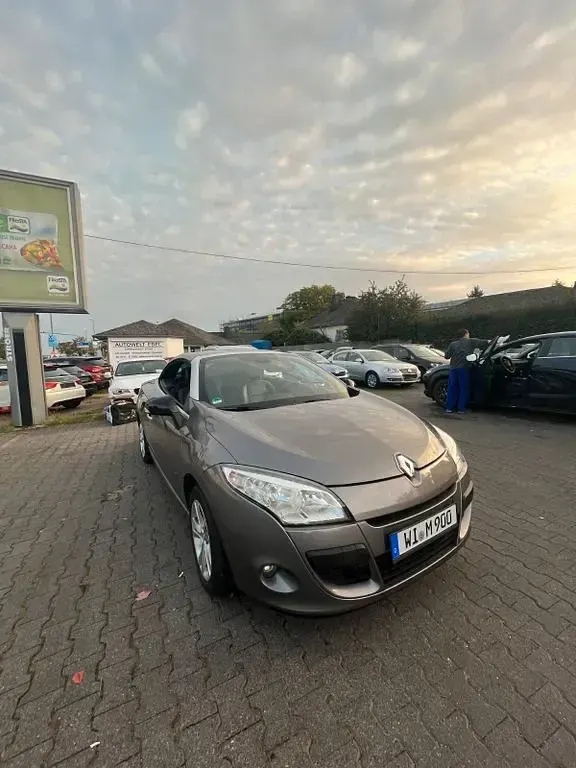 Gebraucht Renault Mégane Cabriolet 110 PS (80 kW) 2011 Schwarz Cabrio