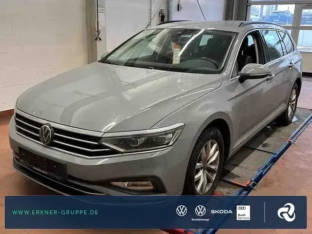 Gebraucht VW Passat Business 150 PS (110 kW) 2024 Kombi