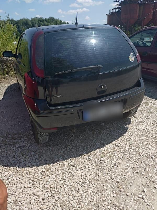 Second-hand Opel Corsa 70 CP (51 kW) 2006 Hatchback