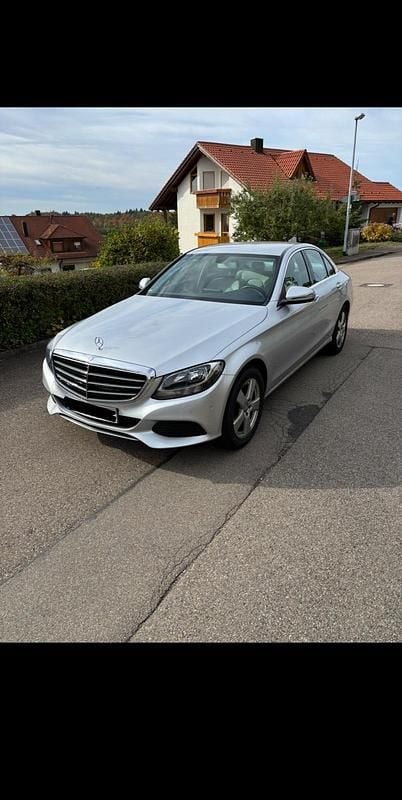 Silber Gebraucht 2015 Mercedes C200 Exclusive Limousine | 15.000 € (Superpreis) - Bild 1/4