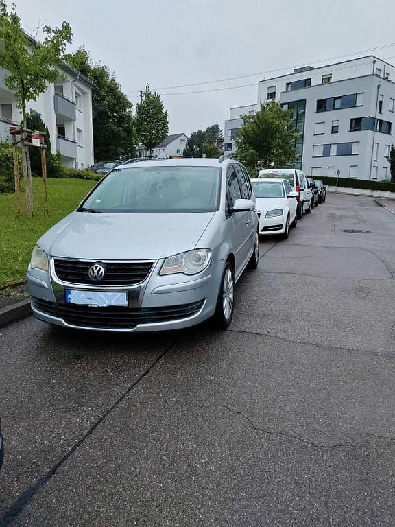 Silber Gebraucht 2007 VW Touran Van / Kleinbus | 3.500 € (Fairer Preis) - Bild 1/4