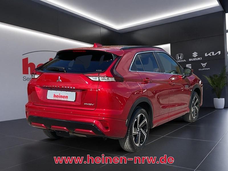 Gebraucht Mitsubishi Eclipse Cross Top 98 PS (72 kW) 2021 Dynamik rot SUV