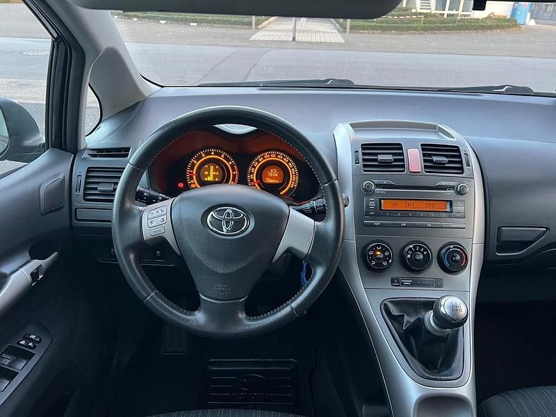 Gebraucht Toyota Auris 97 PS (71 kW) 2007 Schwarz Kleinwagen