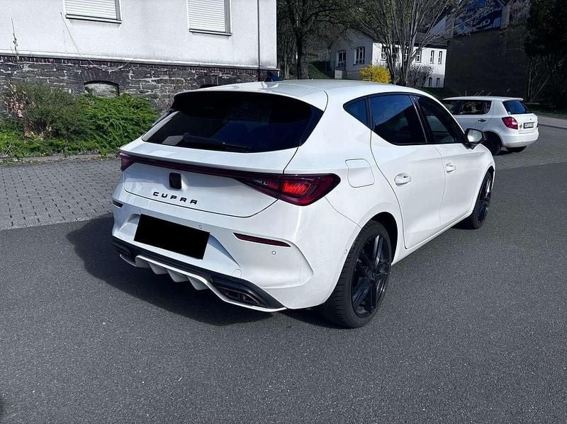 Usata Cupra Leon 150 CV (110 kW) 2021 Bianco Berlina