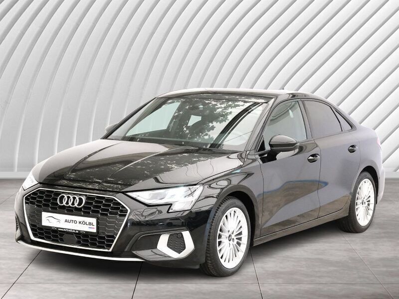 Brillantschwarz Gebraucht 2022 Audi A3 Advanced Limousine | 24.990 € (Fairer Preis) - Bild 1/4