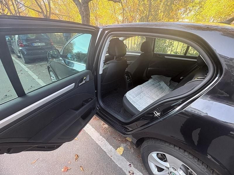 Gebraucht Skoda Superb 150 PS (110 kW) 2012 Schwarz Limousine