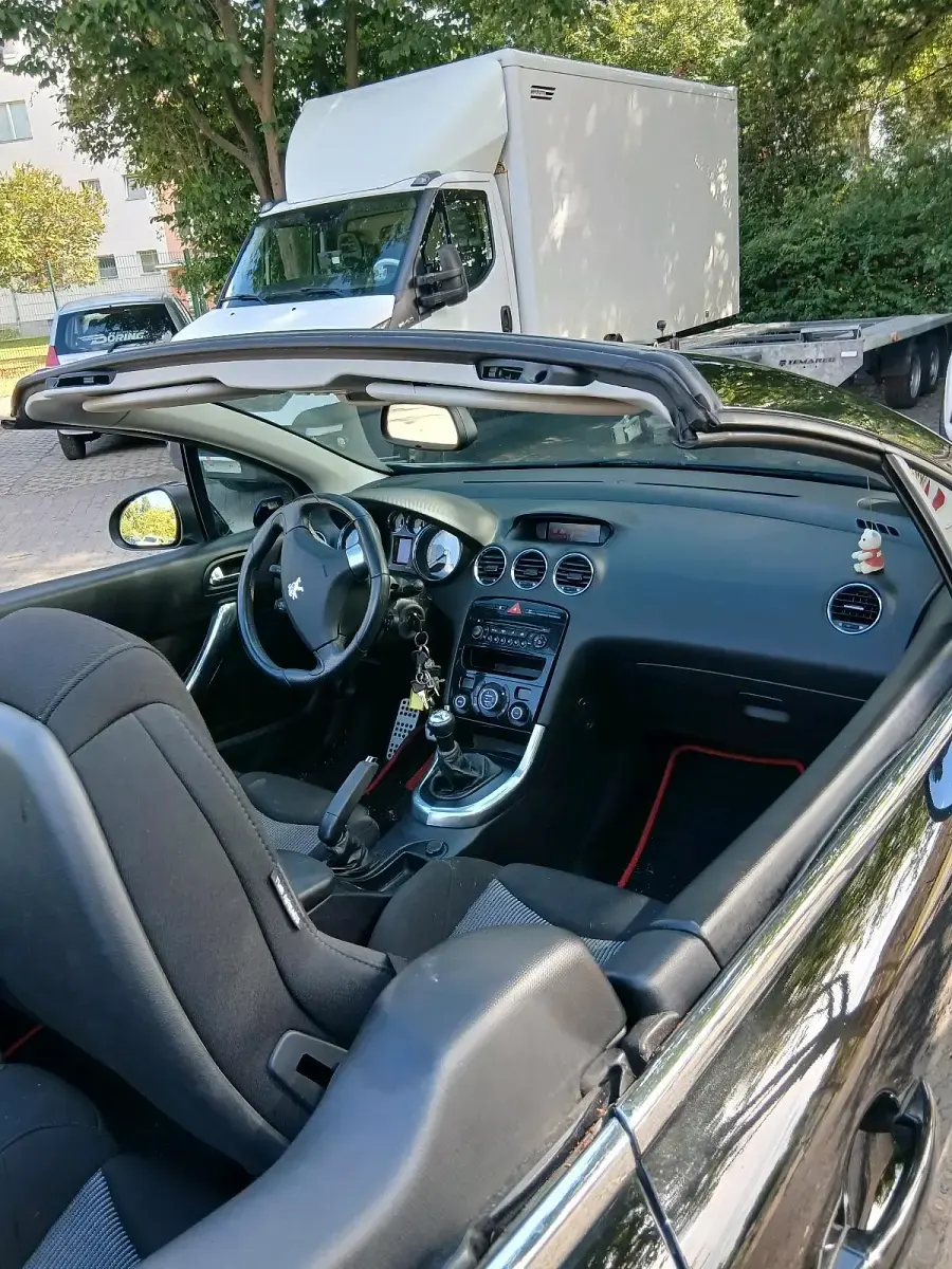 Gebraucht Peugeot 308 CC 120 PS (88 kW) 2011 Schwarz Cabrio