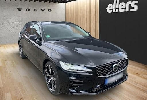 Gebraucht Volvo V60 Plus 350 PS (257 kW) 2024 Schwarz Kombi