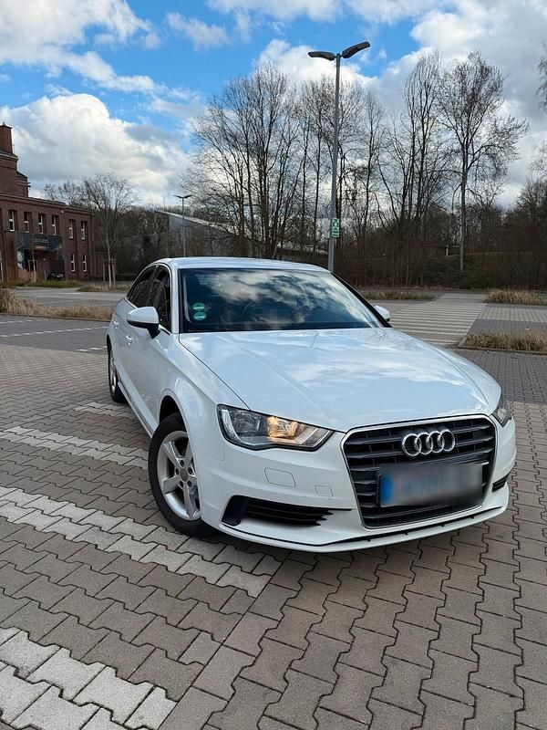 Gebraucht Audi A3 85 PS (62 kW) 2014 Weiß Limousine