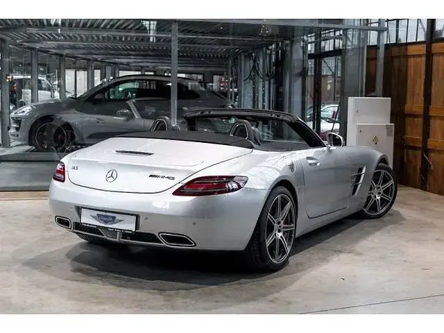 Gebraucht Mercedes SLS AMG AMG 571 PS (419 kW) 2012 Iridiumsilber metallic Cabrio