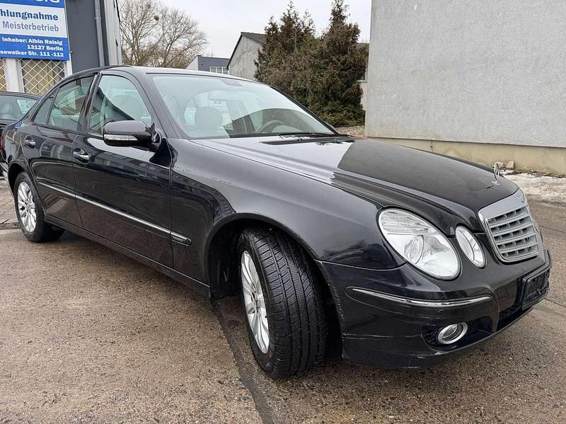 Gebraucht Mercedes E200 184 PS (135 kW) 2007 Obsidianschwarz Limousine