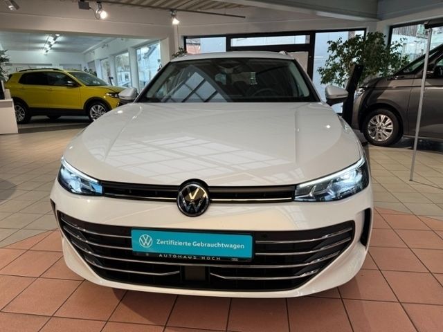 Gebraucht VW Passat Business 150 PS (110 kW) 2024 Oryxweiß Kombi
