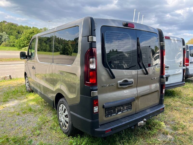 Gebraucht Renault Trafic Expression 116 PS (85 kW) 2015 Van / Kleinbus