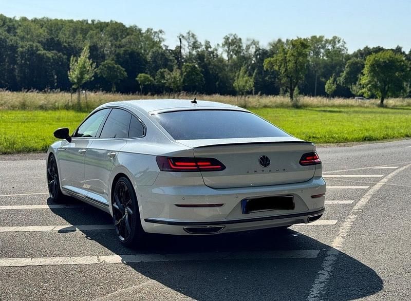 Gebraucht VW Arteon R-line 150 PS (110 kW) 2018 Andere farben Kleinwagen