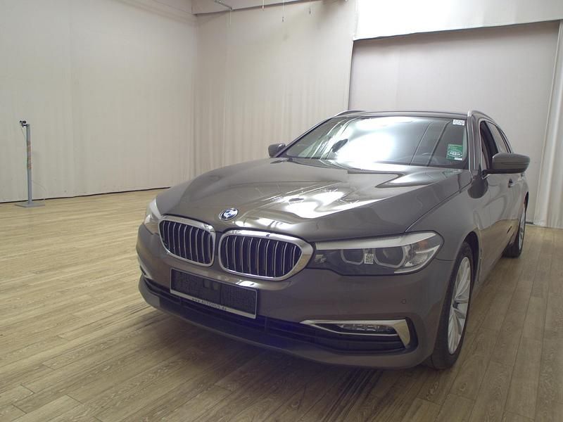 Gebraucht BMW 530 Luxury Line 265 PS (194 kW) 2017 Grau Kombi