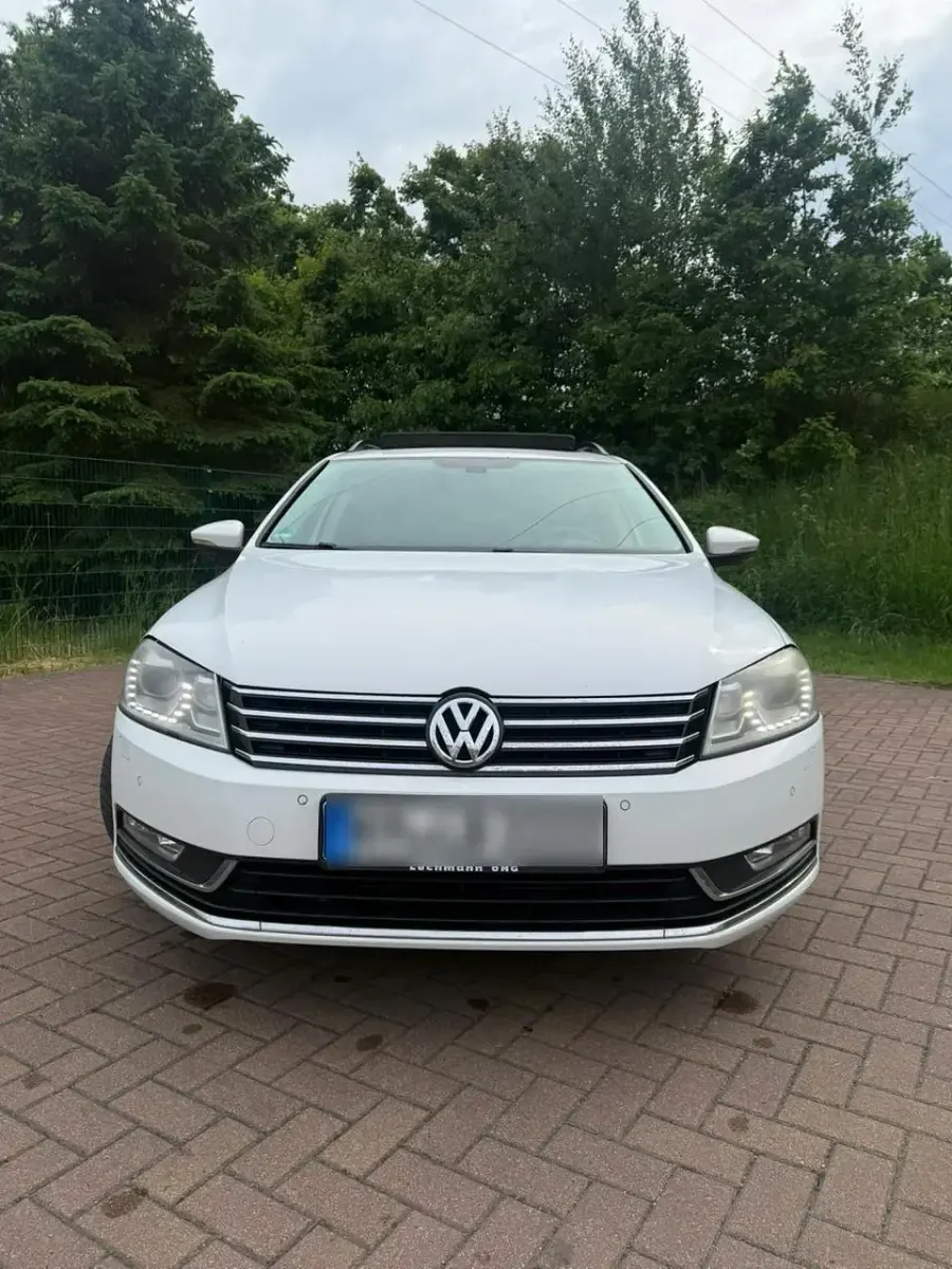 Gebraucht VW Passat 140 PS (102 kW) 2012 Kombi