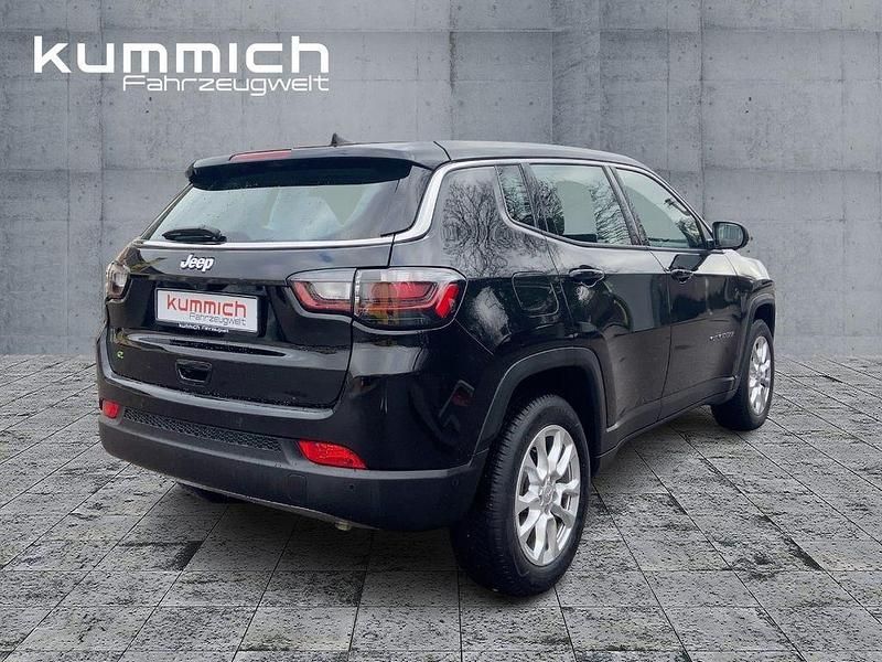 Gebraucht Jeep Compass Altitude 131 PS (96 kW) 2024 Schwarz SUV