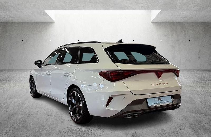 Second-hand Cupra Leon 150 CP (110 kW) 2024 Alb Break