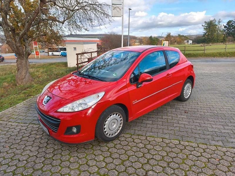 Rot Gebraucht 2011 Peugeot 207 Style Kleinwagen | 580 € (Guter Preis) - Bild 1/4