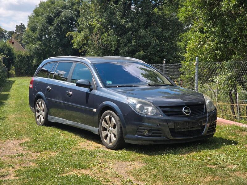 Blau Gebraucht 2007 Opel Vectra Sport Limousine | 5.500 € (Etwas zu teuer) - Bild 1/4