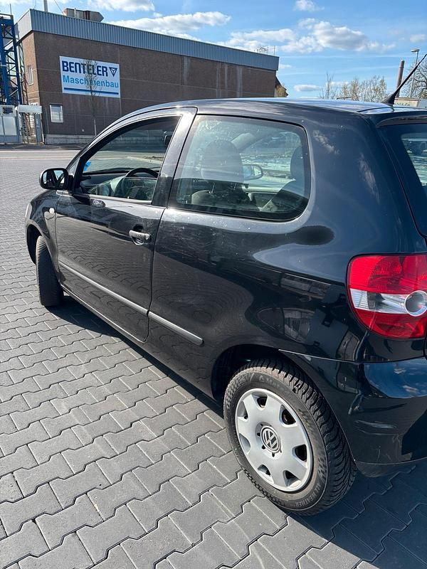 Second-hand VW Fox 55 CP (40 kW) 2007 Negru Hatchback