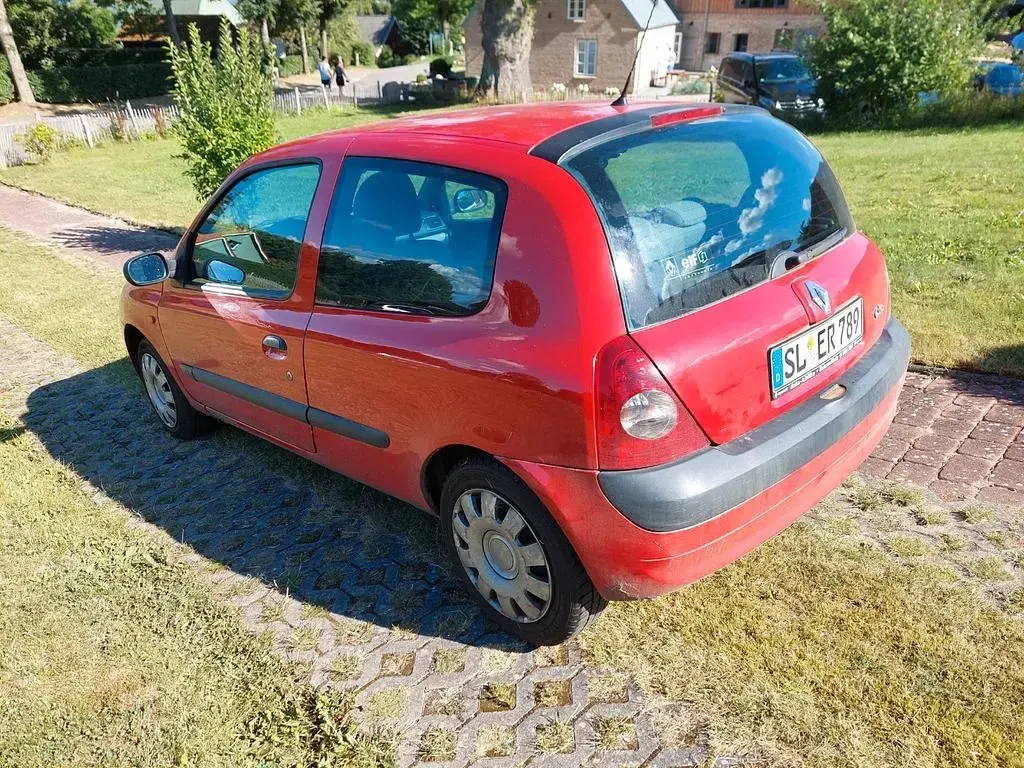 Gebraucht Renault Clio II Campus 58 PS (42 kW) 2006 Rot Limousine