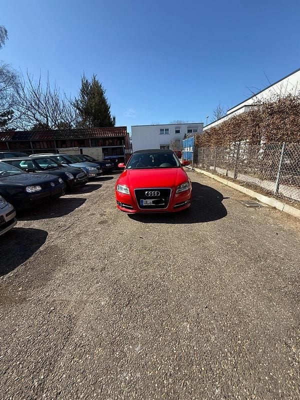 Gebraucht Audi A3 Cabriolet 140 PS (102 kW) 2011 Rot Cabrio