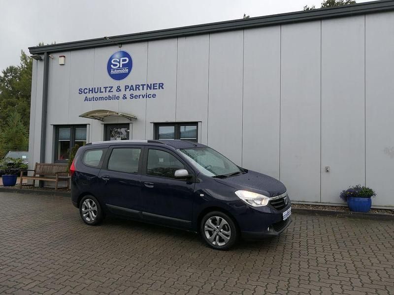Blau Gebraucht 2015 Dacia Lodgy Celebration Van / Kleinbus | 6.990 € (Fairer Preis) - Bild 1/4