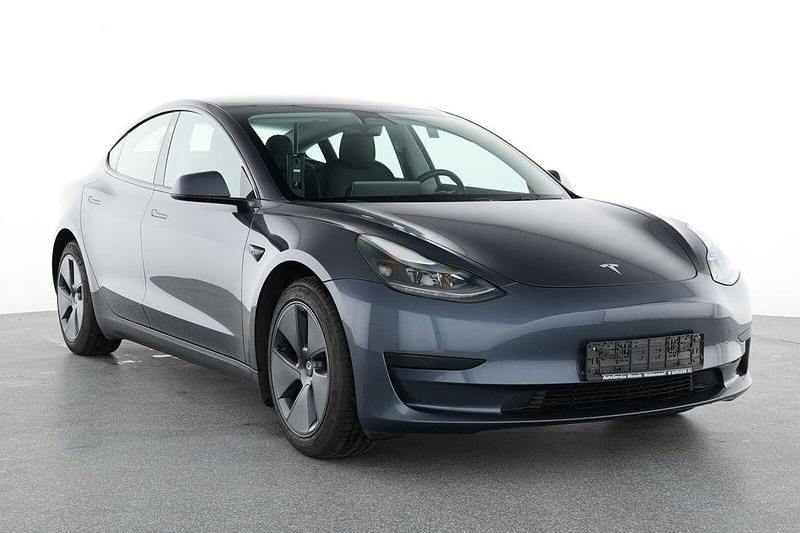 Gebraucht Tesla Model 3 Standard Range 208 kW (283 PS) 2022 Grau Limousine