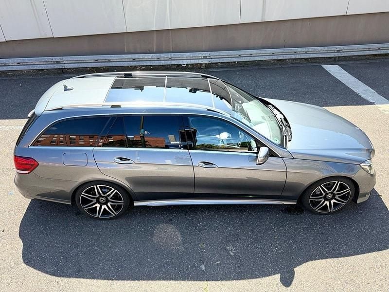 Gebraucht Mercedes E350 Avantgarde 258 PS (189 kW) 2016 Grau Kombi