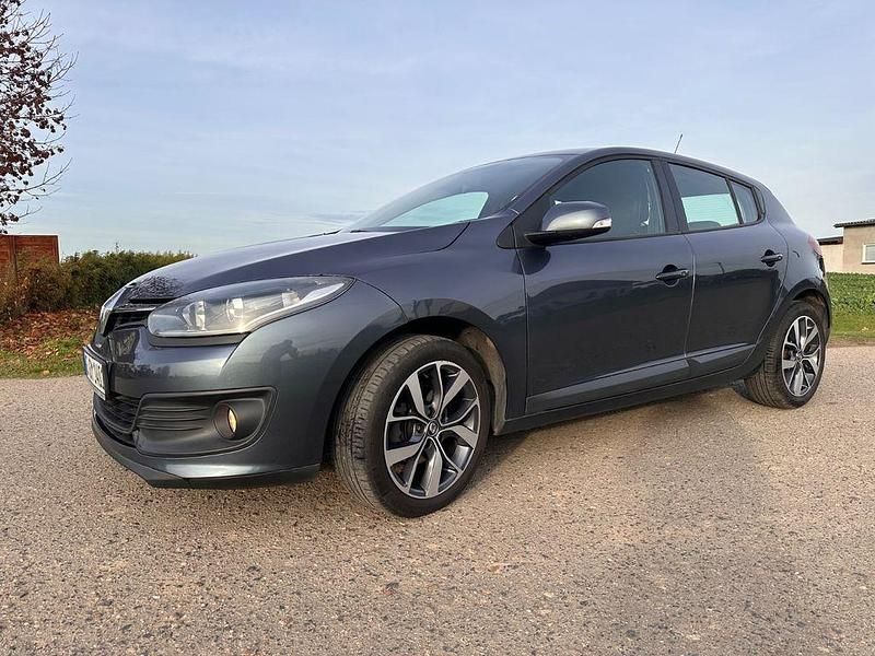 Gebraucht Renault Mégane 110 PS (80 kW) 2015 Grau Limousine
