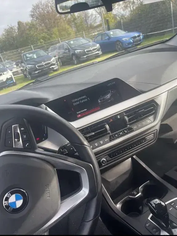 Gebraucht BMW 118 Advantage 136 PS (100 kW) 2019 Schwarz Limousine