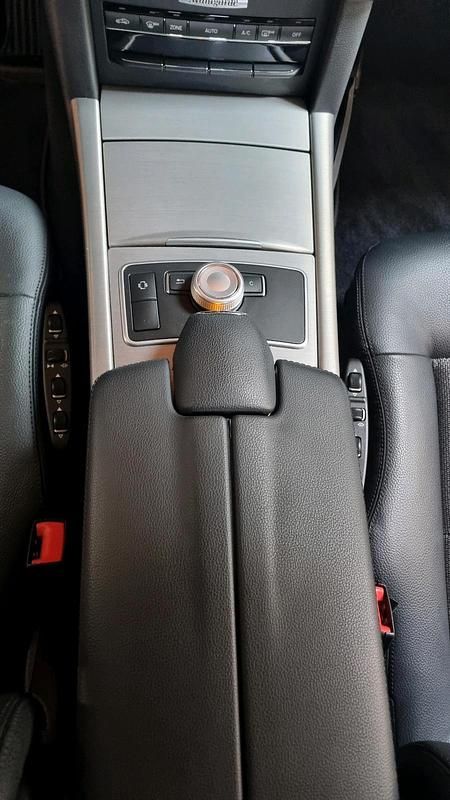 Gebraucht Mercedes E220 170 PS (125 kW) 2012 Grau Kombi