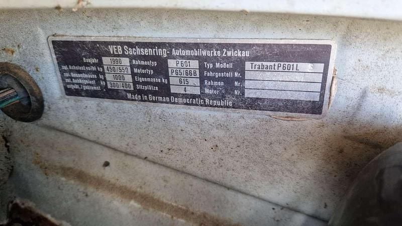 Gebraucht Trabant 601 26 PS (19 kW) 1990 Hellblau Kleinwagen