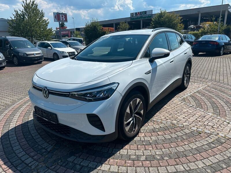 Weiß Gebraucht 2022 VW ID.4 Pro Performance SUV | 17.999 € - Bild 1/4