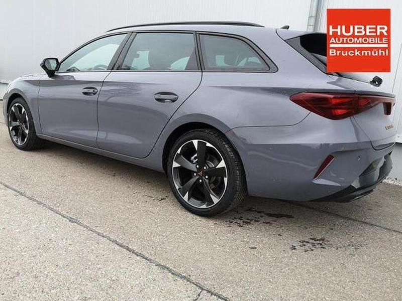 Neu Cupra Leon 204 PS (150 kW) 2026 Blau Kombi
