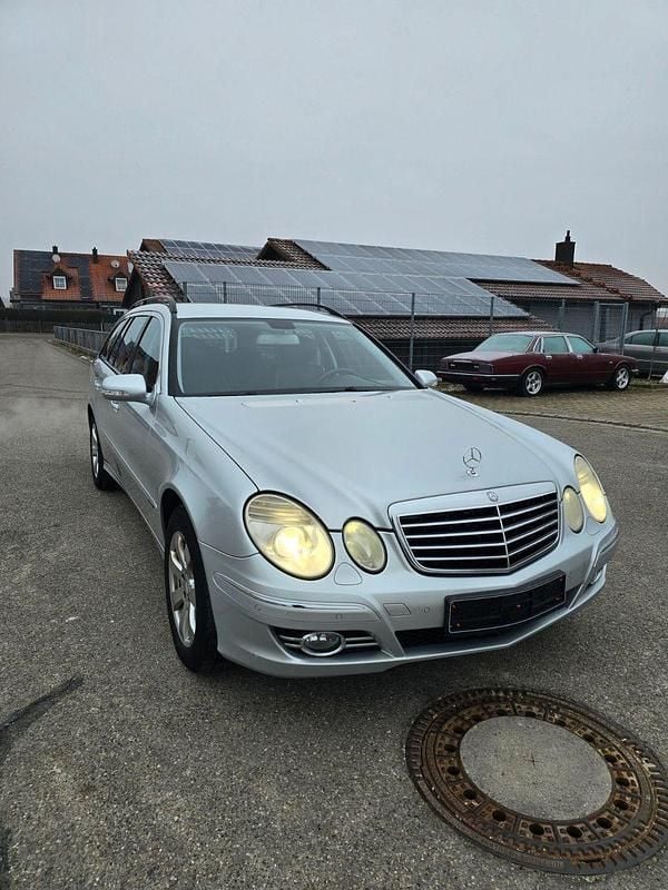 Gebraucht Mercedes E320 Avantgarde 224 PS (164 kW) 2007 Silber Kombi