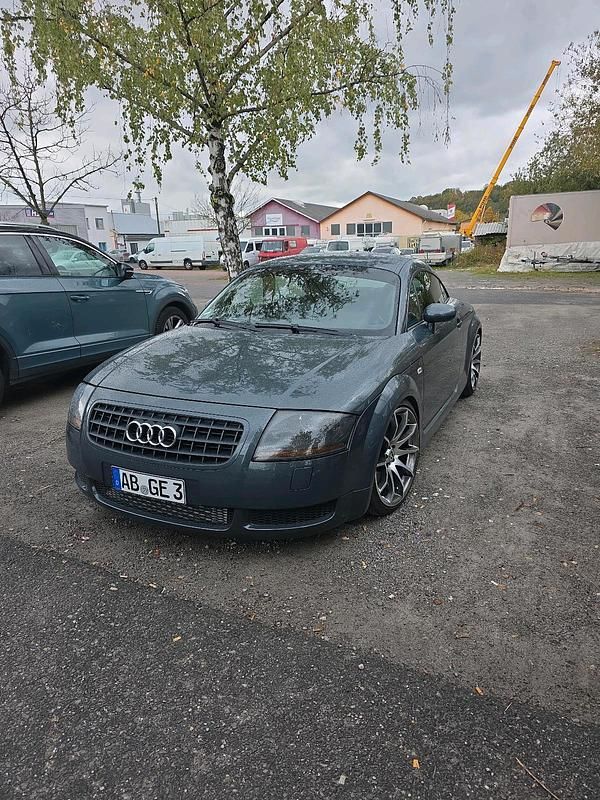 Grau Gebraucht 2004 Audi TT Coupé | 5.500 € (Fairer Preis) - Bild 1/4